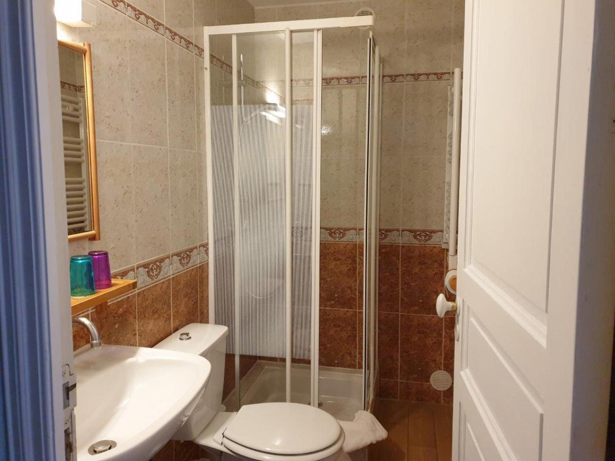 Chambres D'Hotes Et Gites- L'Abri Sous Roche Tautavel Dış mekan fotoğraf